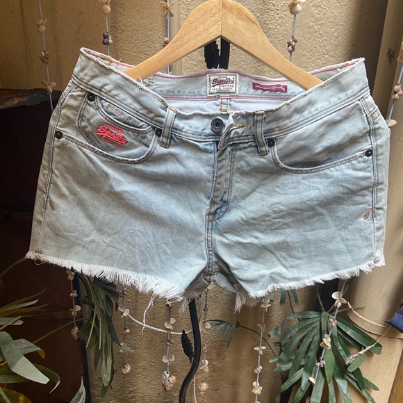 Super Dry Shorts. Size - 32 - Picture 4 of 8